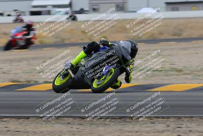 media/Jan-14-2023-SoCal Trackdays (Sat) [[497694156f]]/Turn 4 Set 2 (1030am)/